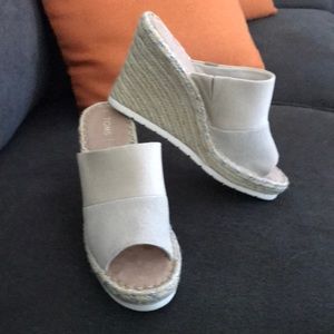 TOM Wedges Excellent condition!!